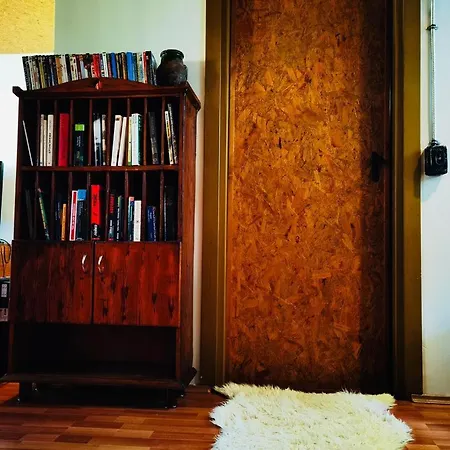 Kaleici Oezel Muestakil Bahceli Villa *