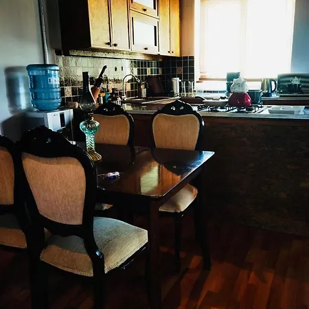 Kaleici Oezel Muestakil Bahceli *