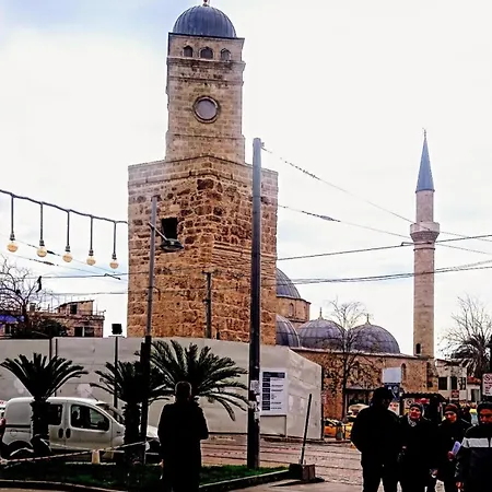 Kaleici Oezel Muestakil Bahceli Villa *