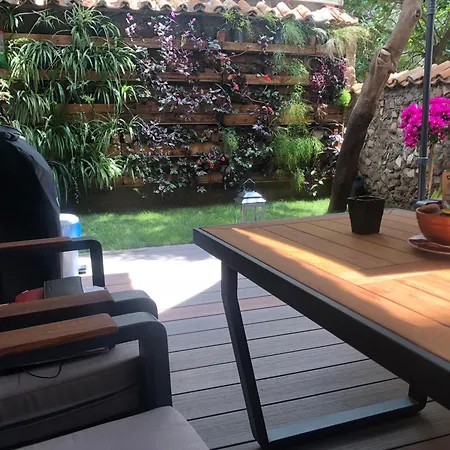 Villa Kaleici Oezel Muestakil Bahceli *