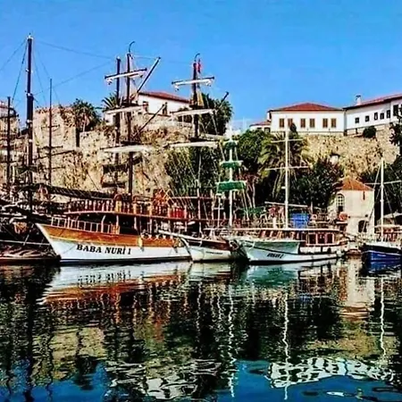 Villa Kaleici Oezel Muestakil Bahceli